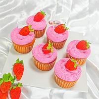 Strawberry Cup Cakes